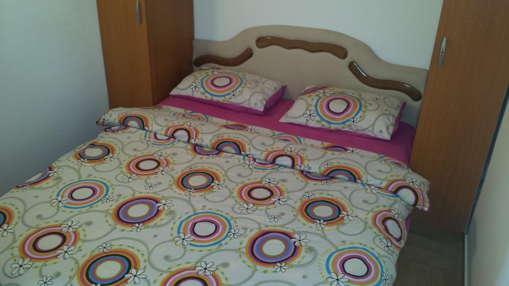 Apartments Teodora Obala Petrovac Bilik gambar
